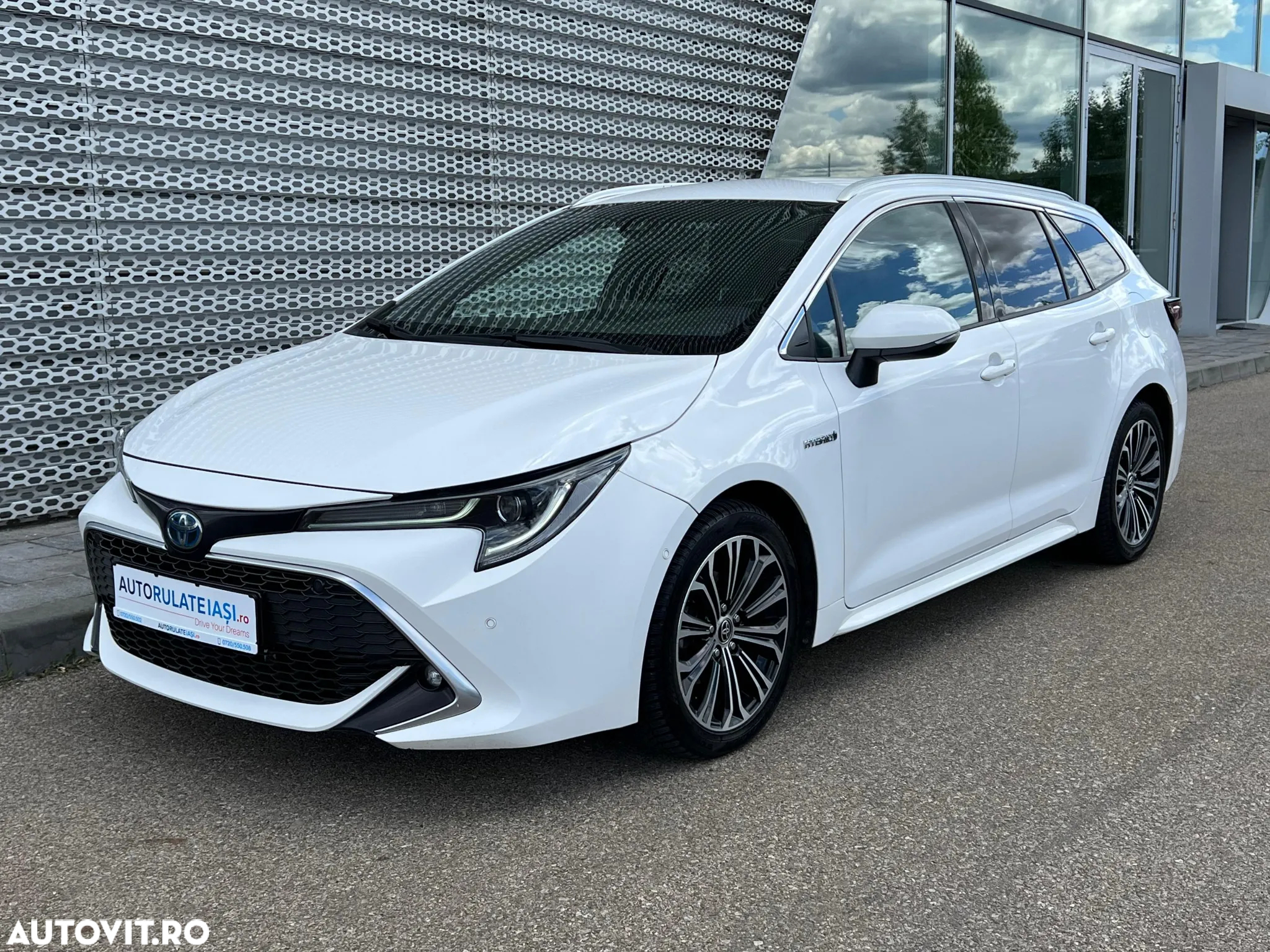 Toyota Corolla 1.8 HSD TS Exclusive Plus tapiterie Gri - 8