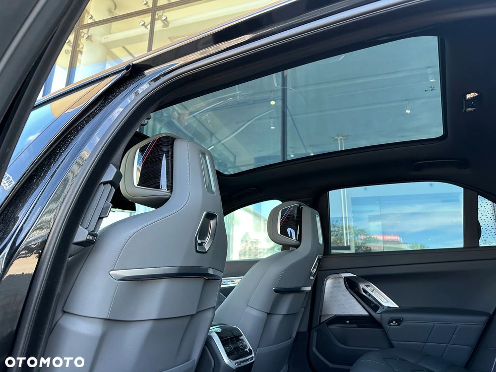 BMW Seria 7 750e PHEV xDrive M Sport sport - 23
