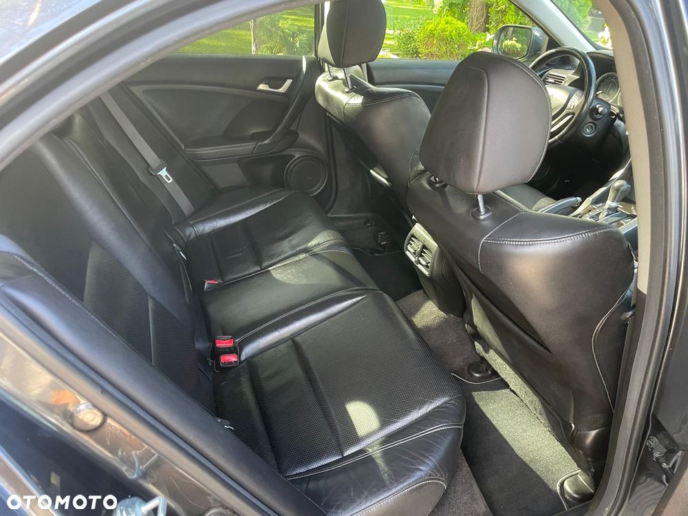 Honda Accord 2.0 Executive - 14