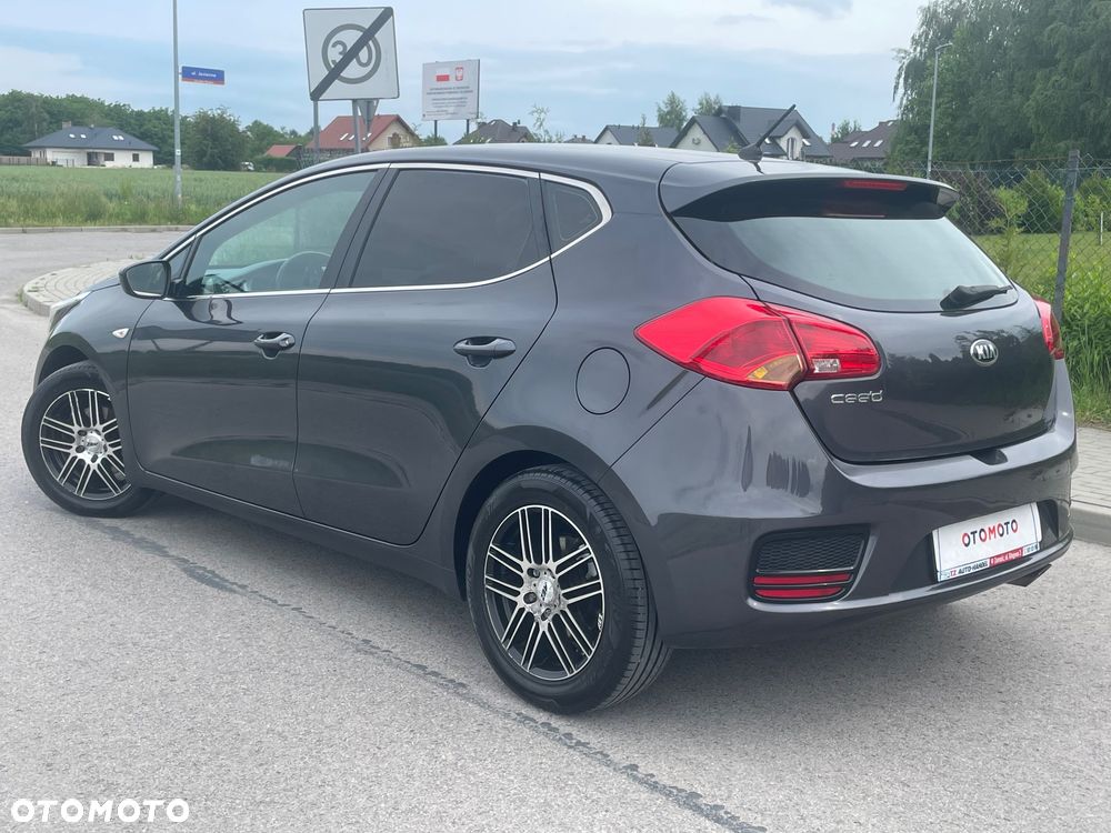 Kia Ceed 1.4 CVVT Vision - 2