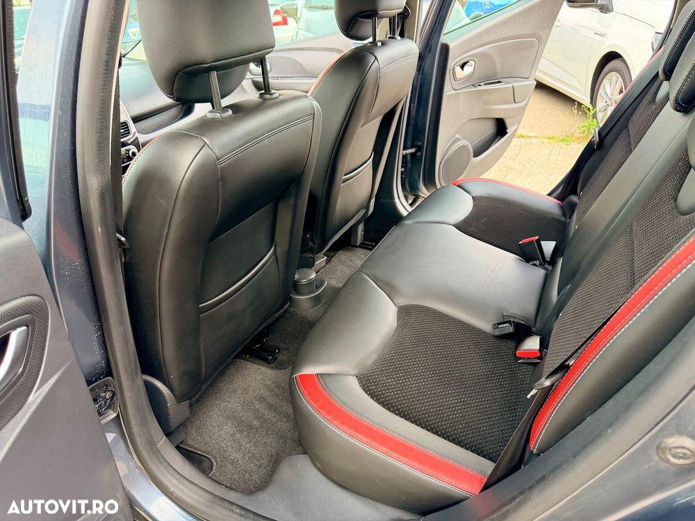 Renault Clio - 8