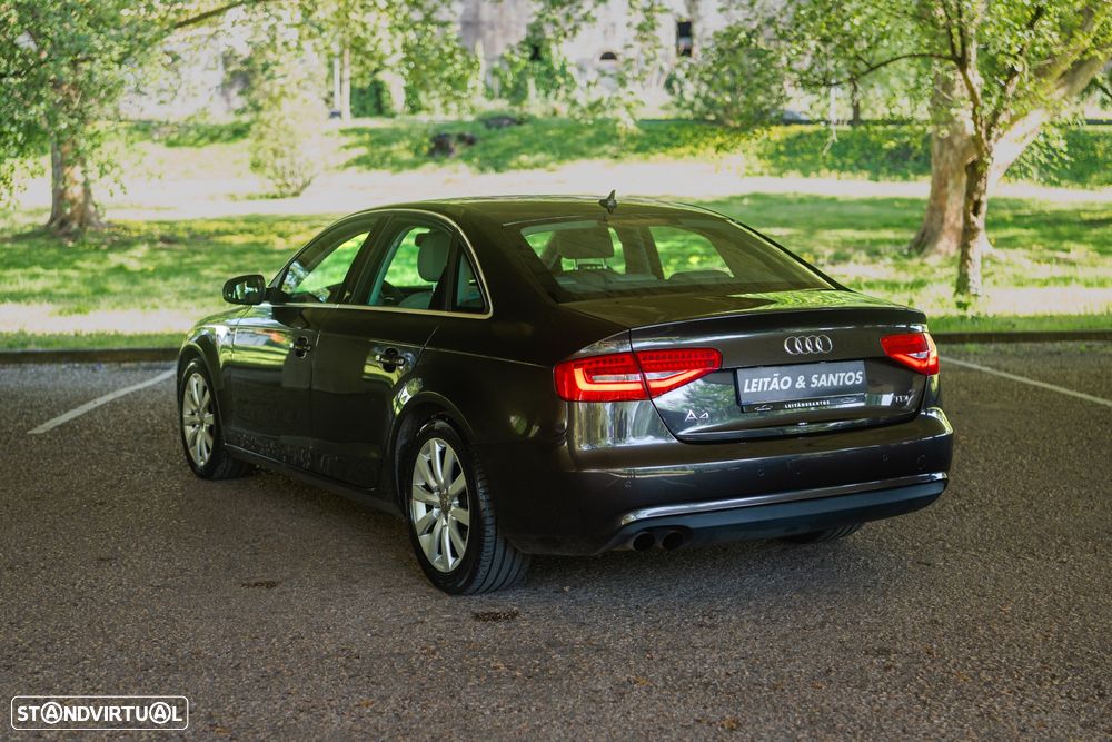 Audi A4 2.0 TDI multitronic Business Line Sport - 3