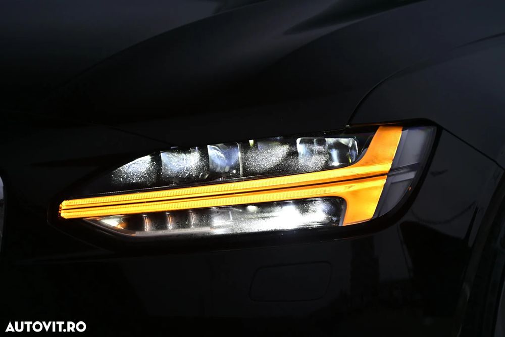 Volvo V90 D5 AWD Inscription - 31