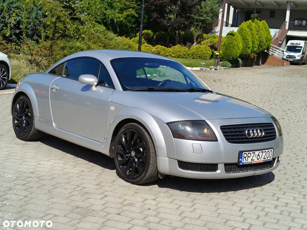 Audi TT Coupé 1.8 T quattro - 18