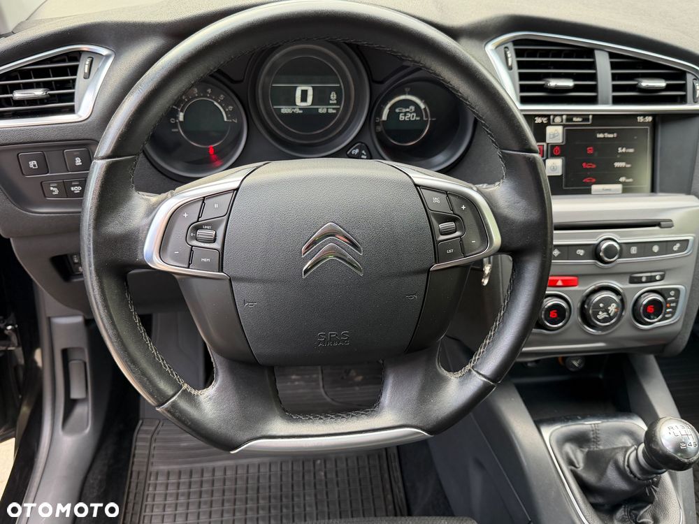 Citroën C4 e-HDi 115 Exclusive - 33