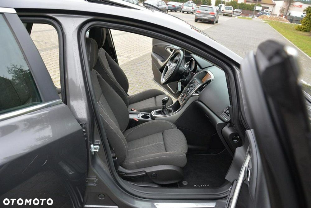 Opel Astra 1.4 Turbo Cosmo - 19