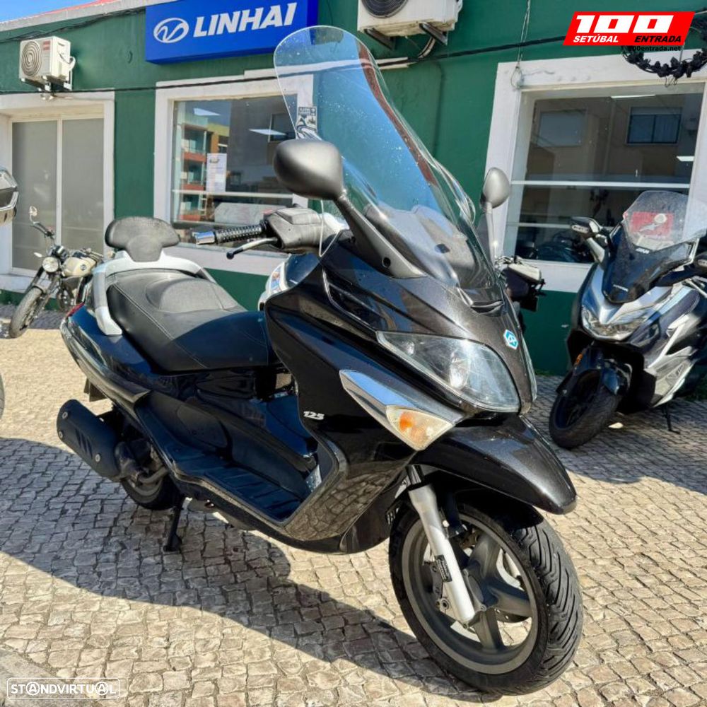 Piaggio XEvo 125 - 13
