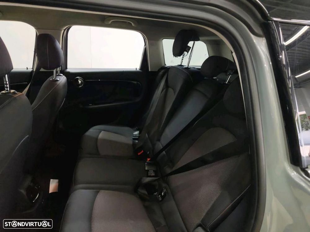 MINI Countryman Cooper SE Premium Essential Auto - 6