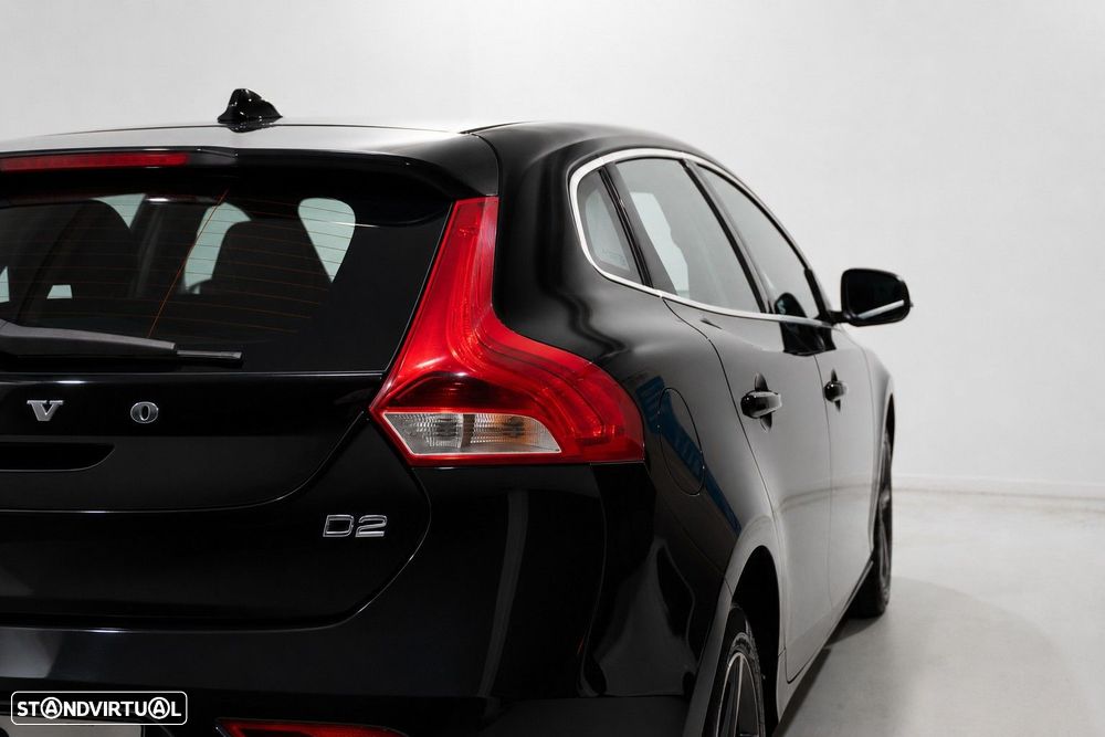 Volvo V40 2.0 D2 R-Design - 8