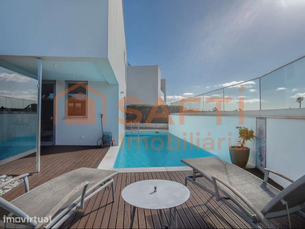 Moradia Isolada de Luxo em Ferragudo - Conforto, Modernidade e Sust... - Grande imagem: 3/23