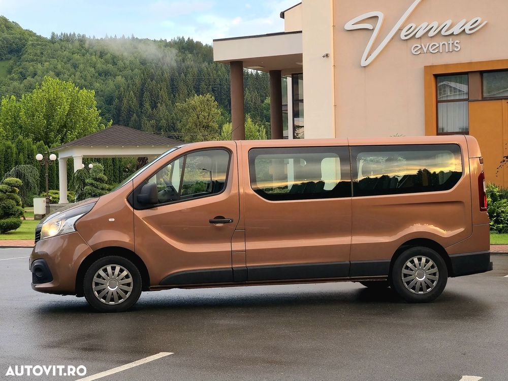 Renault Trafic Grand Passenger Expression - 10