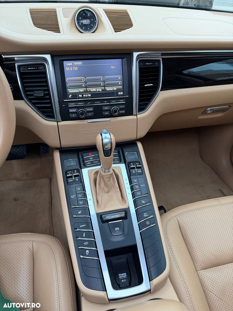 Porsche Macan - 6
