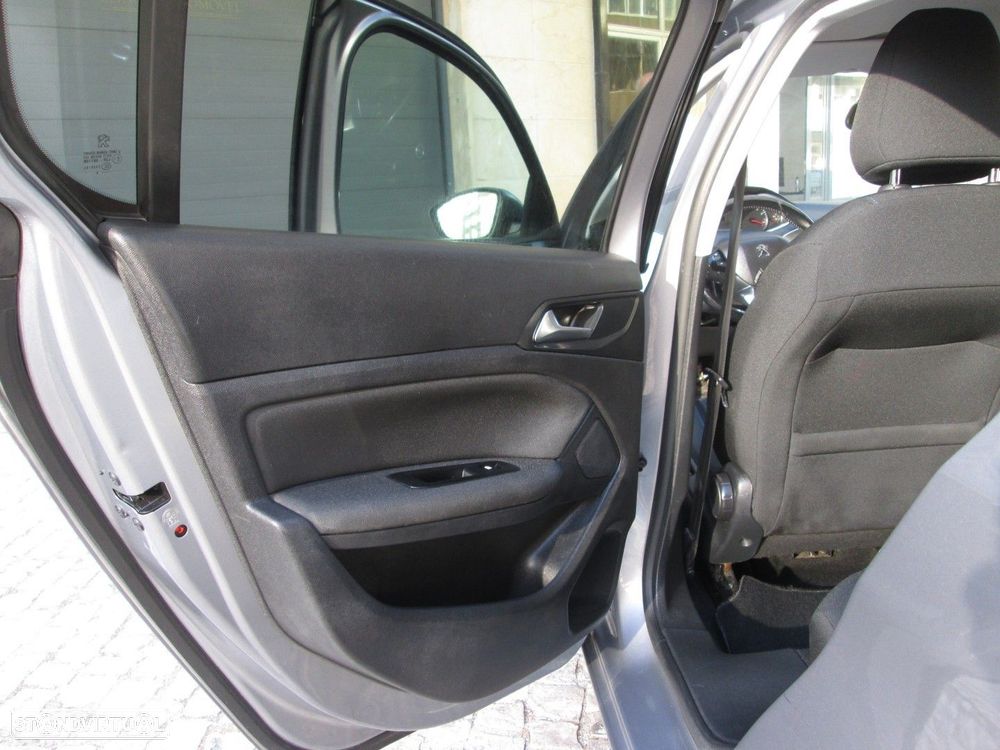 Peugeot 308 1.2 PureTech Active - 8