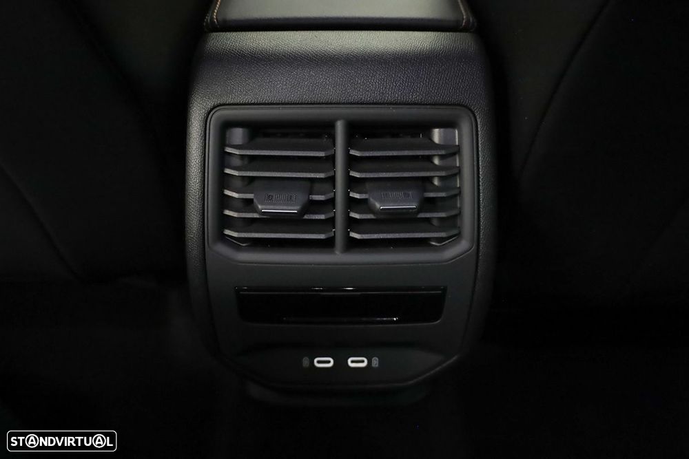 Cupra Formentor 1.5 e-Hybrid DSG - 23