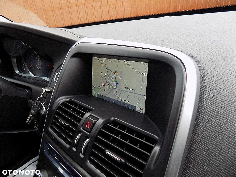 Volvo XC 60 D4 Geartronic Kinetic - 17