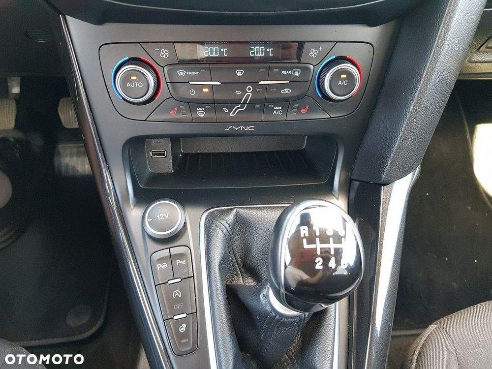 Ford Focus 1.5 EcoBoost STart-Stopp-System TITANIUM - 20