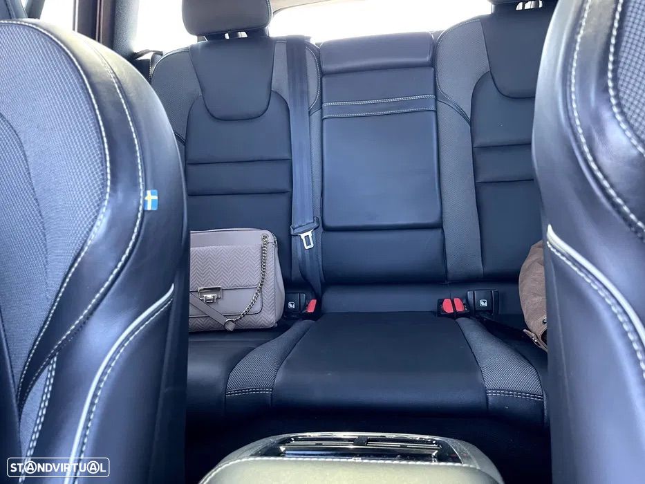 Volvo V60 B4 D Plus Dark - 7
