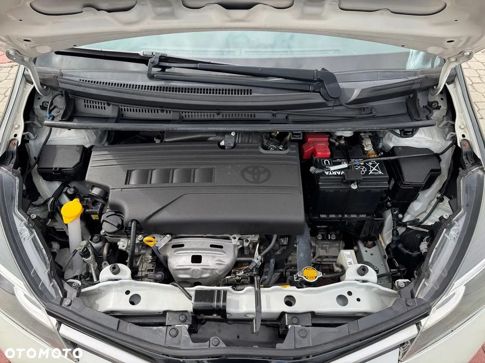 Toyota Yaris 1.33 Premium - 12