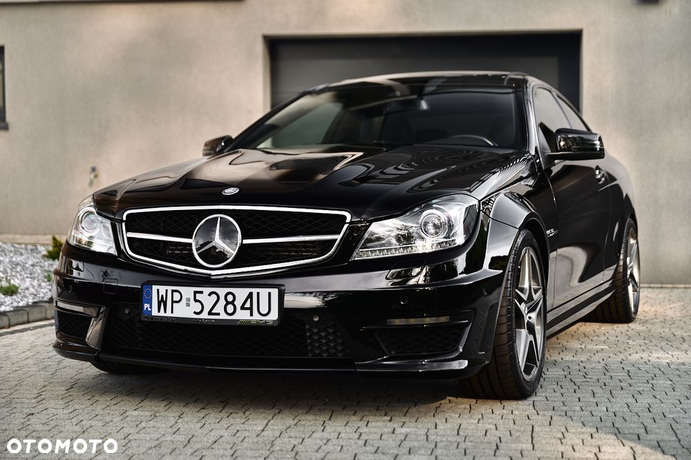 Mercedes-Benz Klasa C 63 AMG - 10