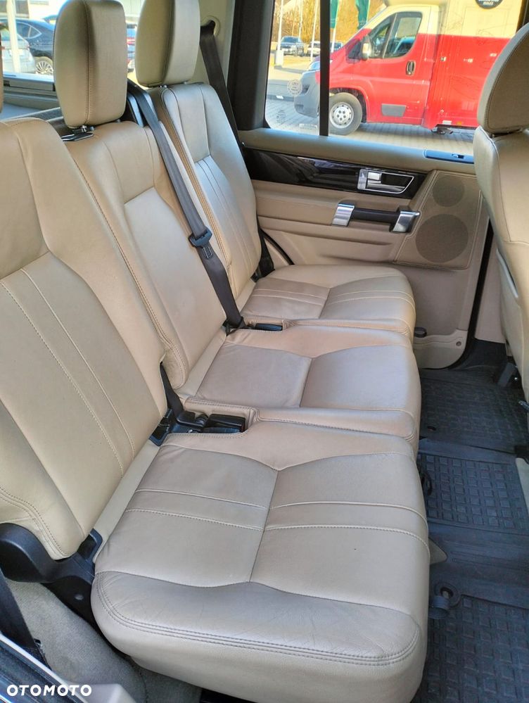 Land Rover Discovery 2.7D V6 HSE - 13