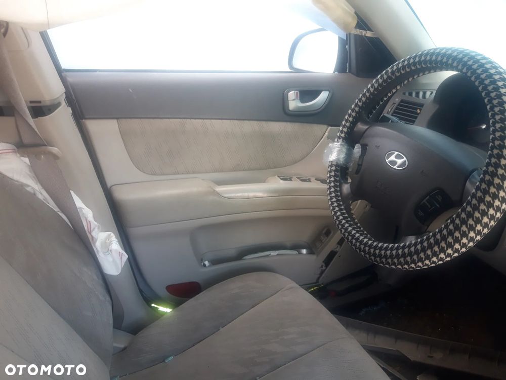 Hyundai Sonata - 11