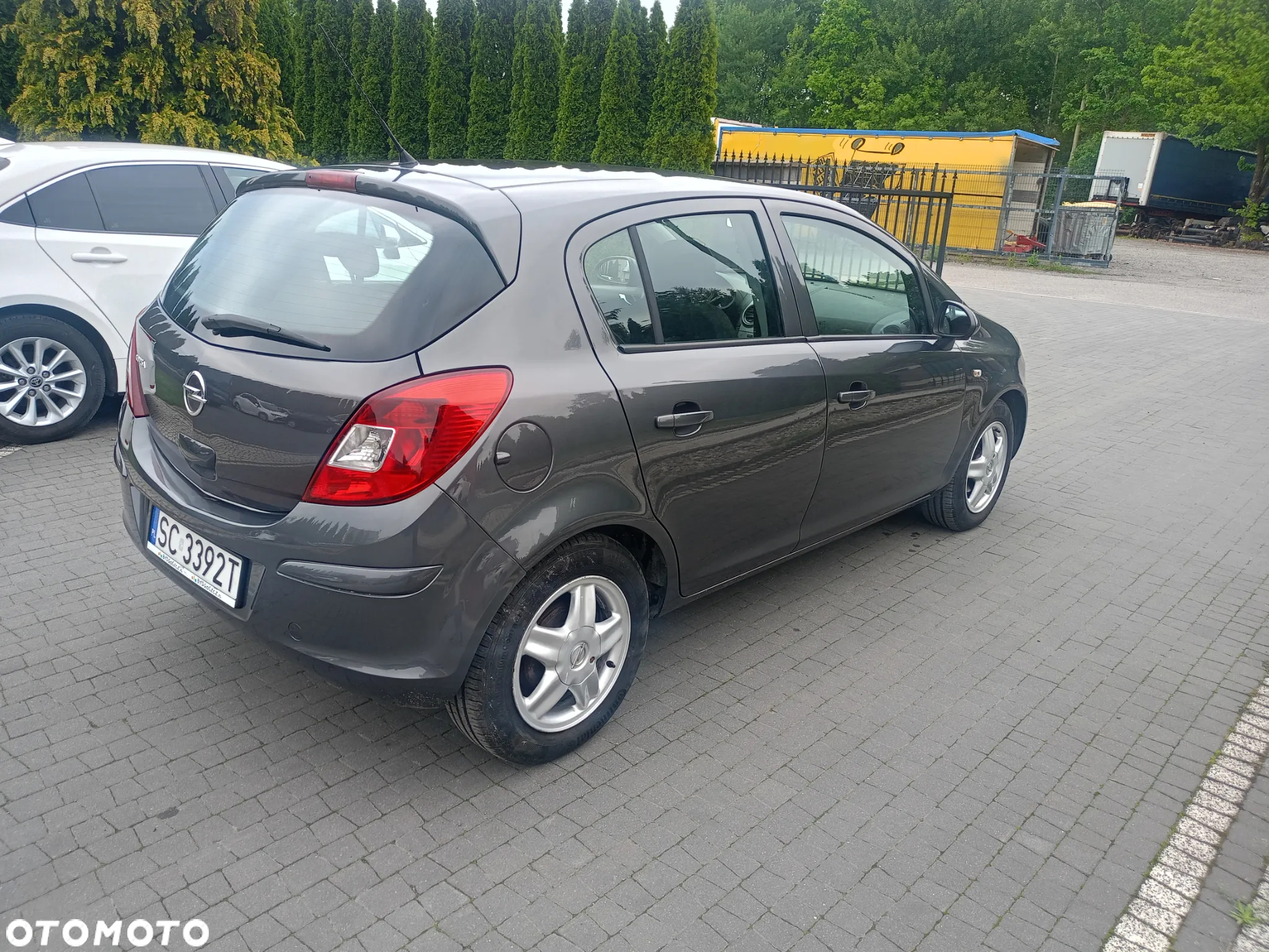Opel Corsa 1.2 16V Enjoy - 5