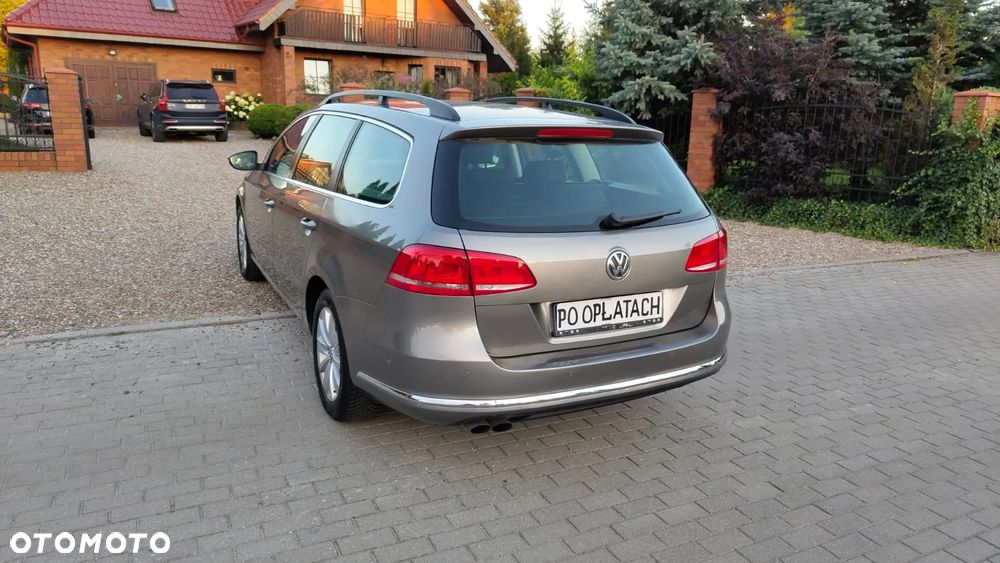 Volkswagen Passat 2.0 TDI Comfortline - 25