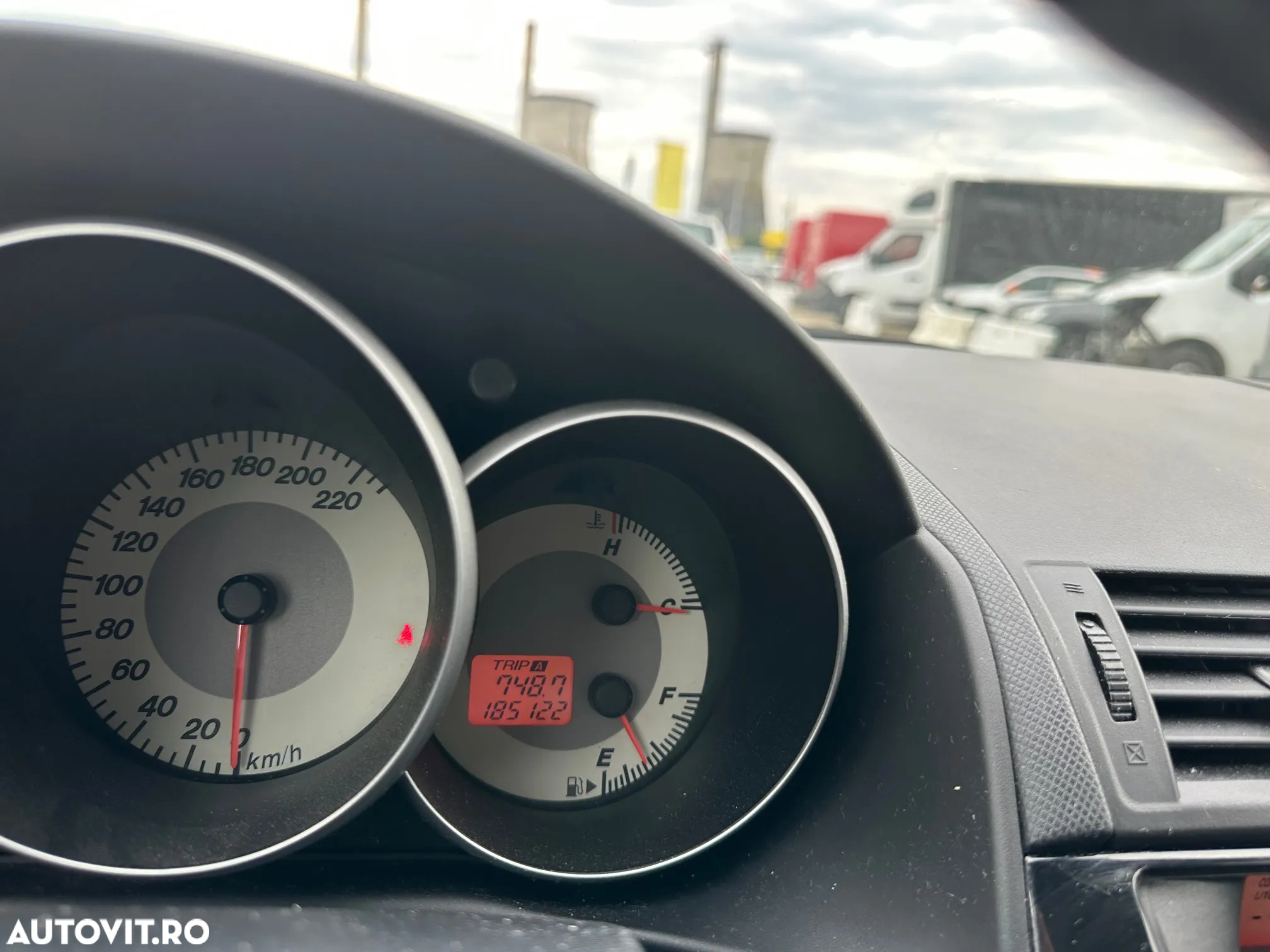 Mazda 3 - 13