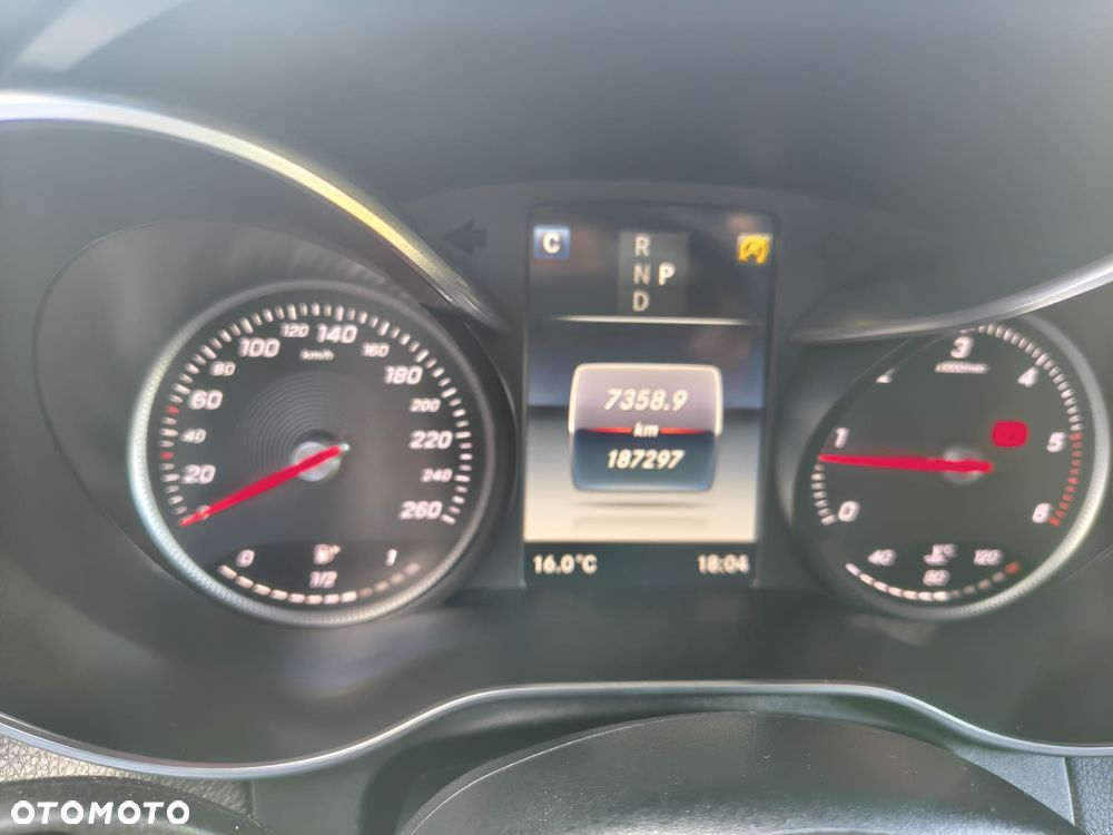 Mercedes-Benz GLC 220 d 4-Matic - 27
