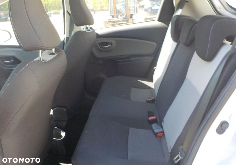 Toyota Yaris - 17