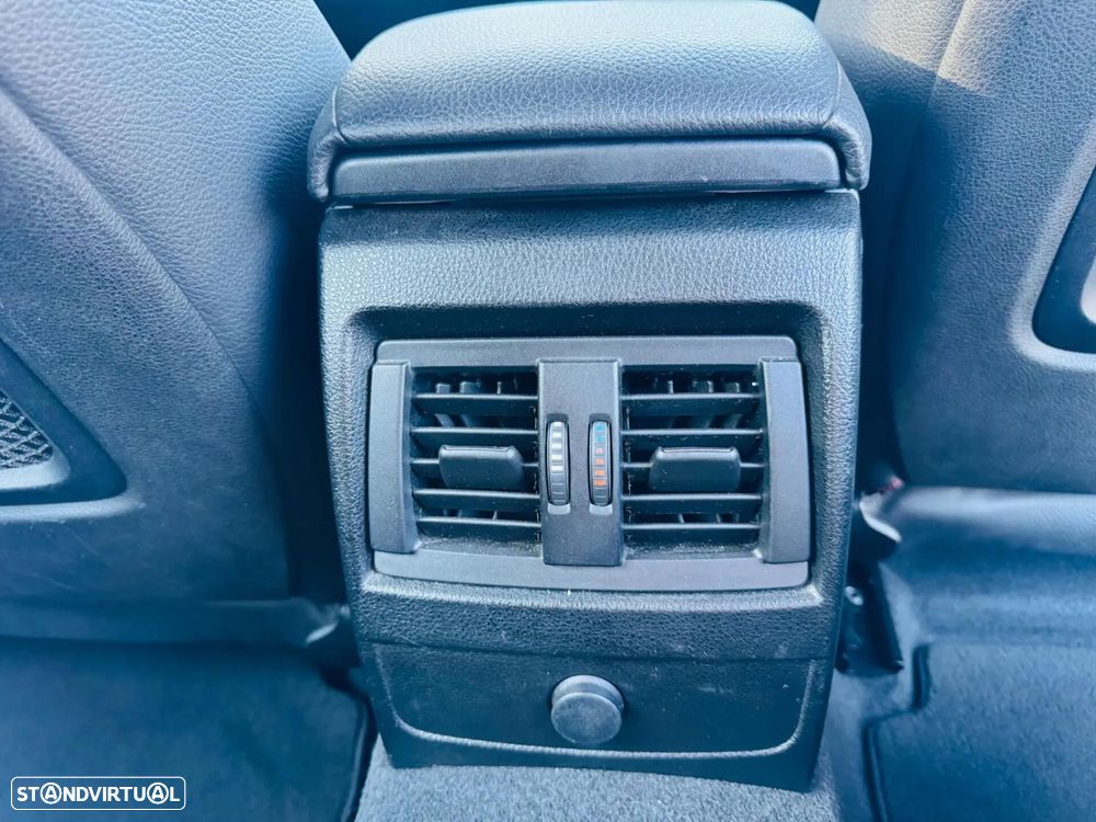 BMW 120 d Sport Line — fotografia 40