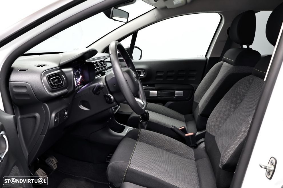 Citroën C3 1.2 PureTech Shine - 23