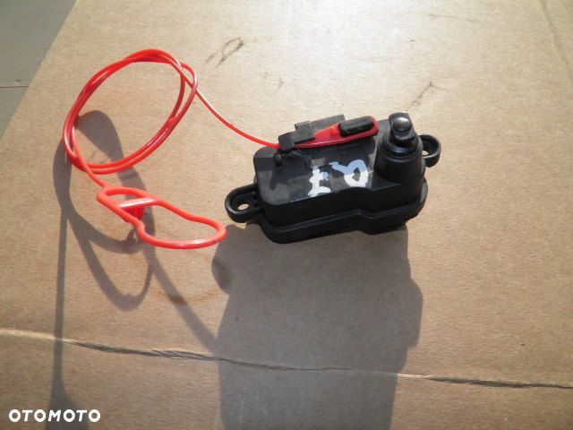 POMPKA SILNICZEK KLAPKI PALIWA AUDI Q7 4L0862153D - 6