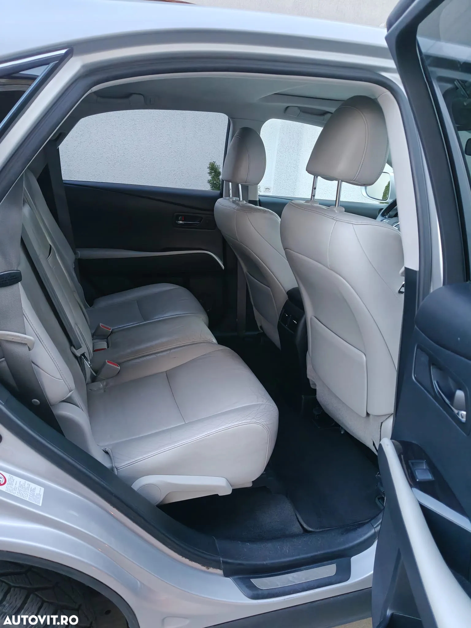 Lexus Seria RX 450h (hybrid) - 19