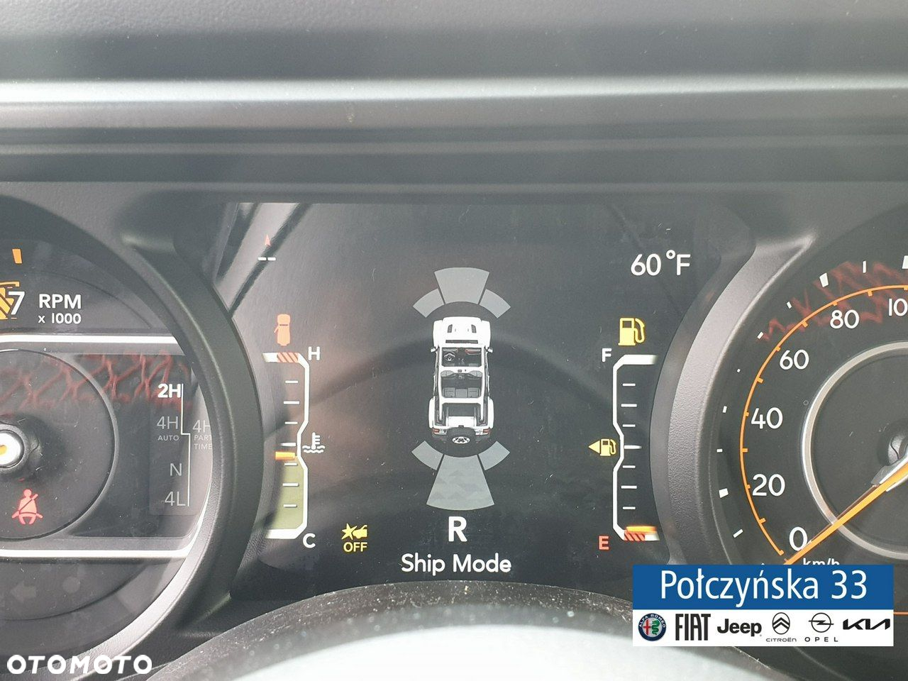 Jeep Wrangler - 32