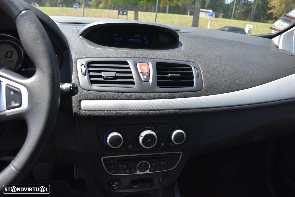 Renault Mégane Coupe - 11