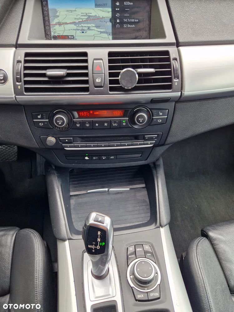 BMW X6 xDrive35i - 13