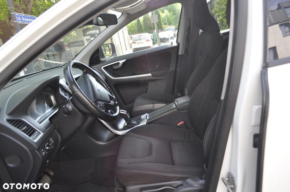Volvo XC 60 D4 Drive-E Summum - 8