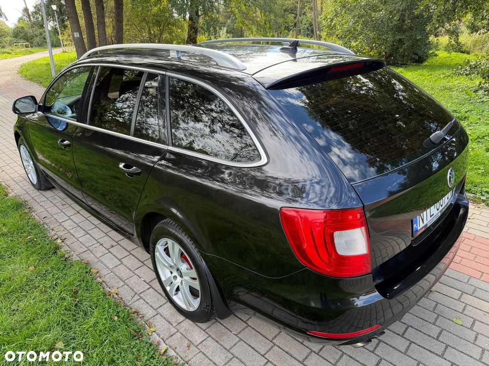 Skoda Superb 2.0 TDI Ambition DSG - 26