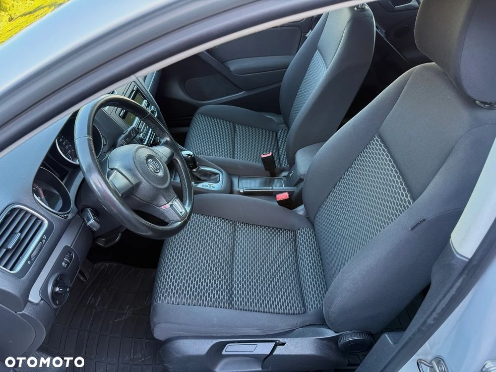Volkswagen Golf - 11
