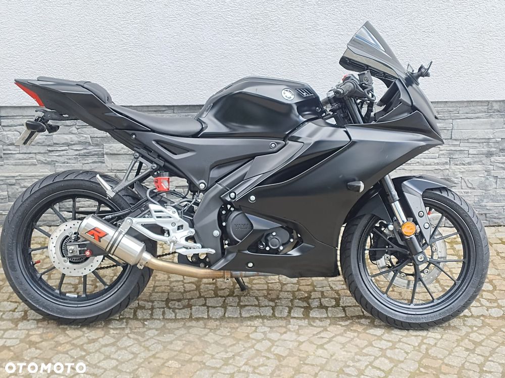 Yamaha YZF - 4