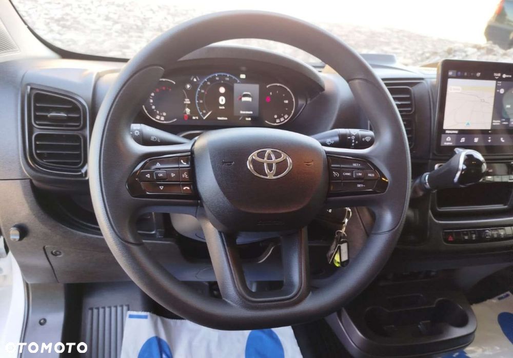 Toyota Proace Max - 23