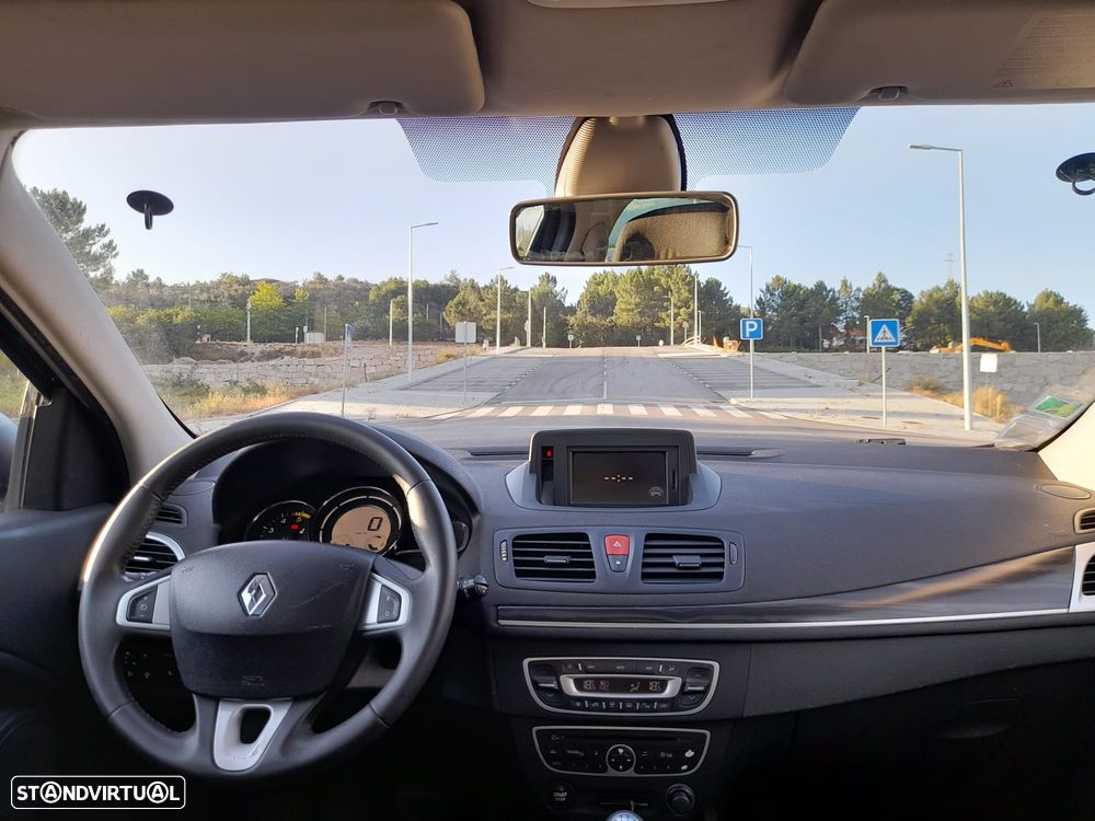 Renault Mégane 1.5 dCi Dynamique S - 9