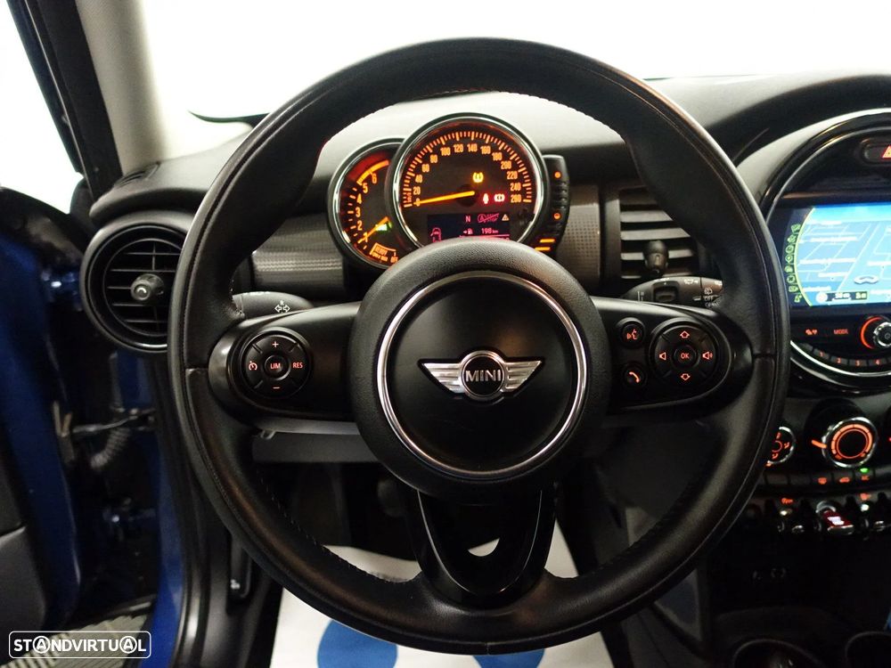 MINI 5 Portas Cooper D - 9