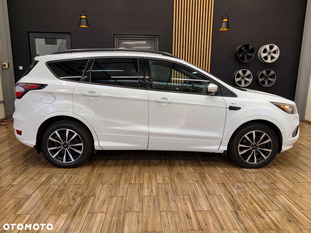 Ford Kuga 2.0 TDCi 2x4 ST-Line - 7