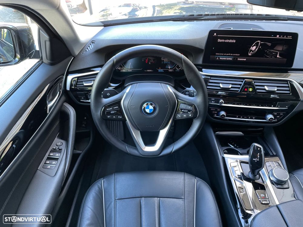 BMW 520 e - 23