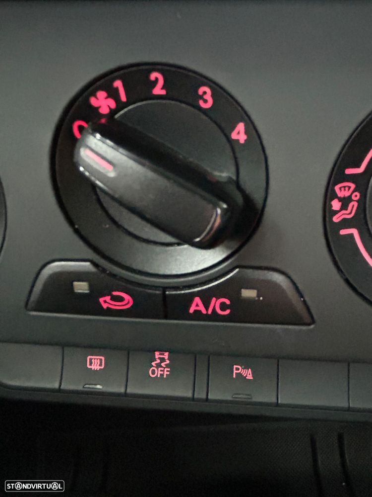 Audi A1 Sportback 1.4 TDI Design - 29