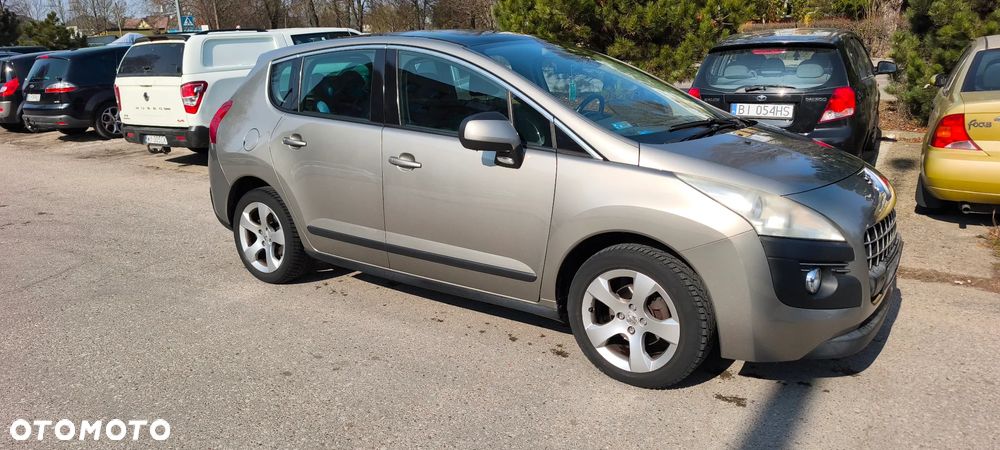 Peugeot 3008 1.6 HDi Trendy - 3