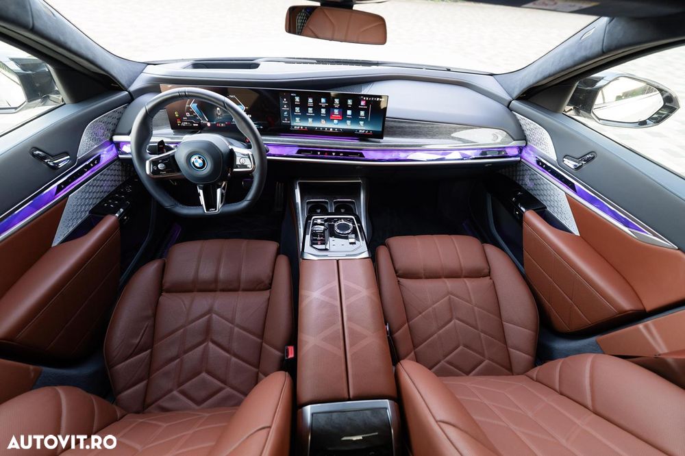 BMW M7 M760e xDrive AT PHEV - 13