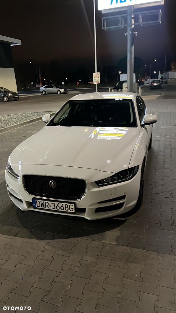 Jaguar XE 20d Prestige - 1